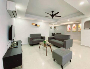 Modern Stylish Double Storey 5Room 9Pax @Icon city